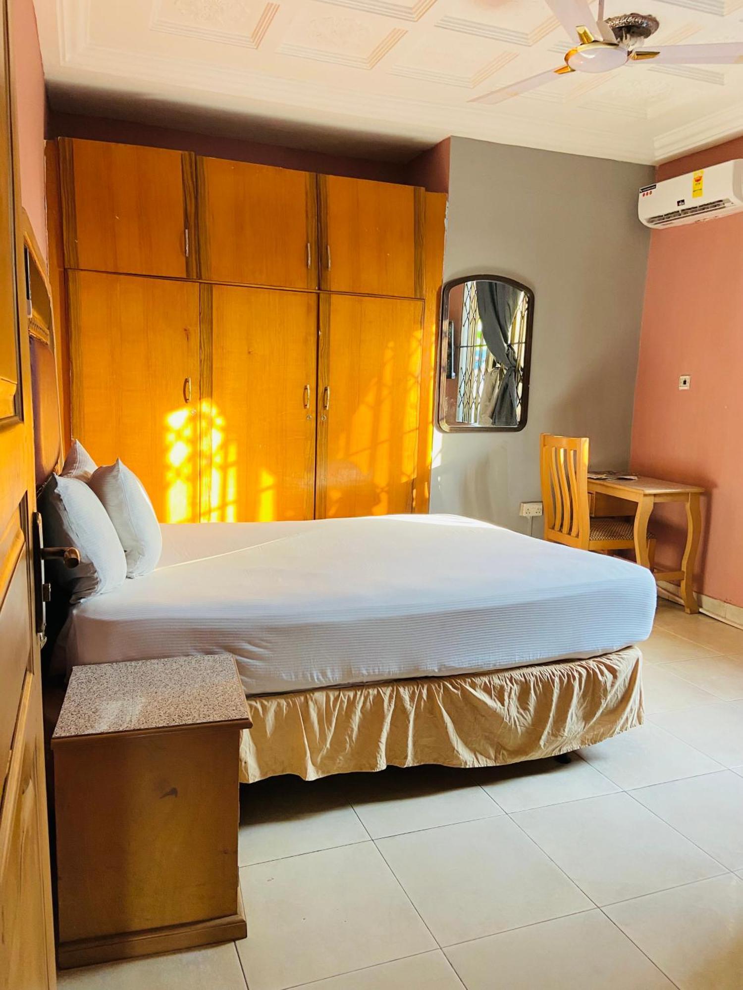 Heaven Gate Hotel Accra Eksteriør billede